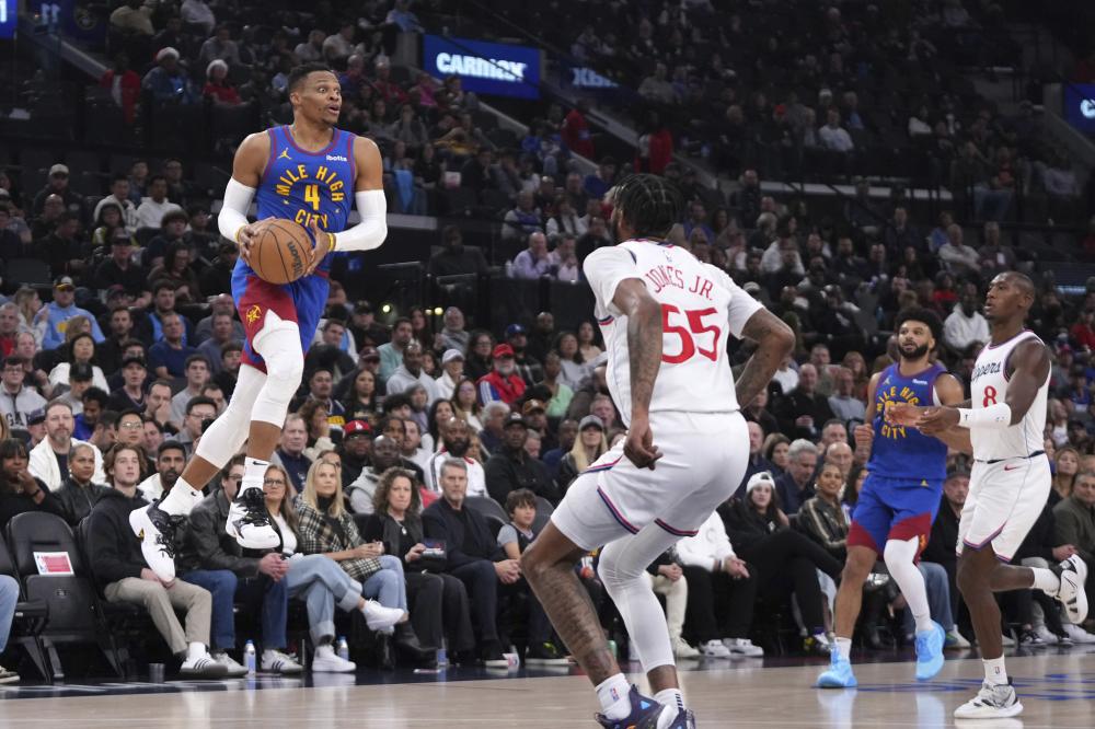 更是凭借其 更是凭借其