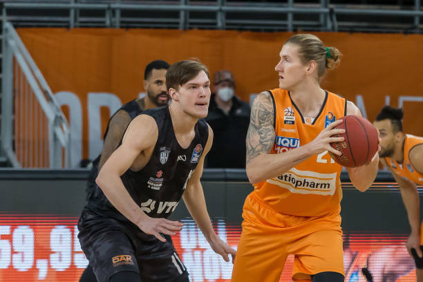 期低迷表现 期低迷表现