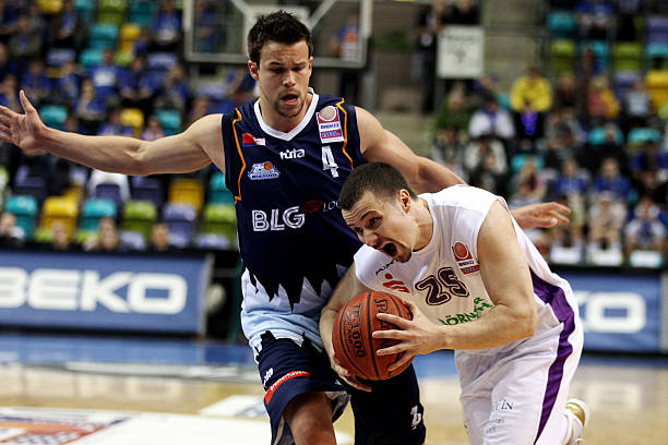 乌尔比希的 乌尔比希的