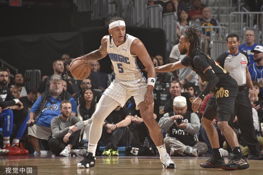 与他在国际 与他在国际